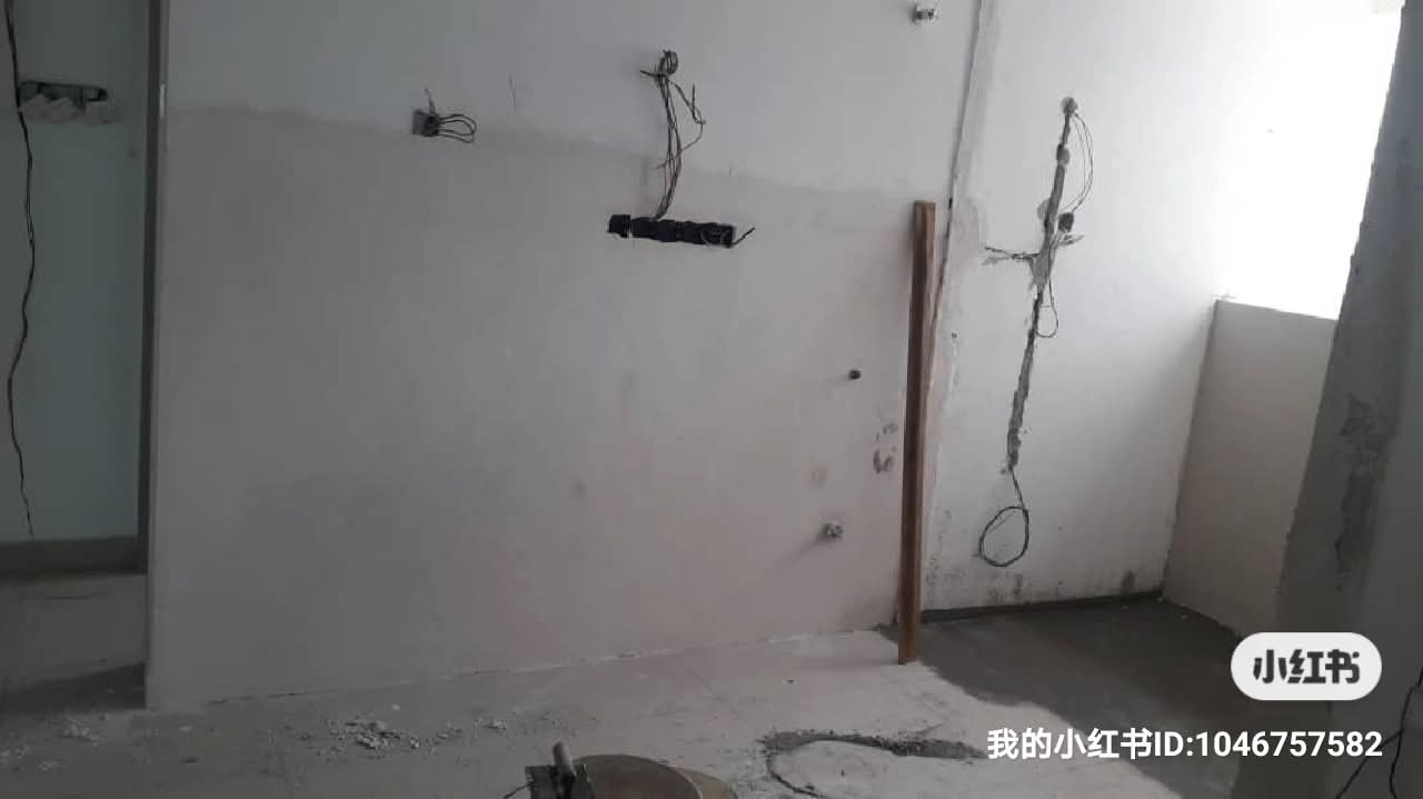 Before renovation - Custom Walk-in Wardrobe in Cheras